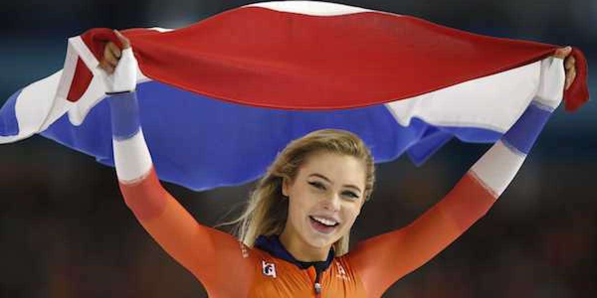 Dutch skaters top table at European distance speed skating championships